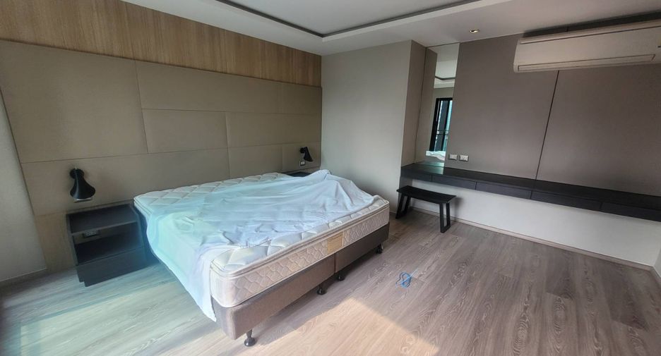 出租 3 卧室 公寓 在 Watthana, 曼谷