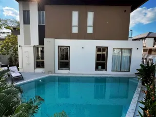 For sale 5 ベッドルーム villa in Bang Lamung, Chonburi