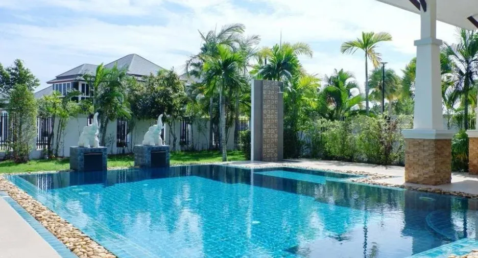 For sale 3 bedrooms villa in Huay Yai, Pattaya