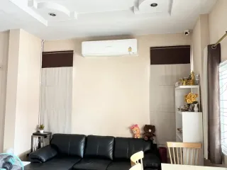 Haus zum Kauf mit 2 Zimmer in Bang Lamung, Chonburi
