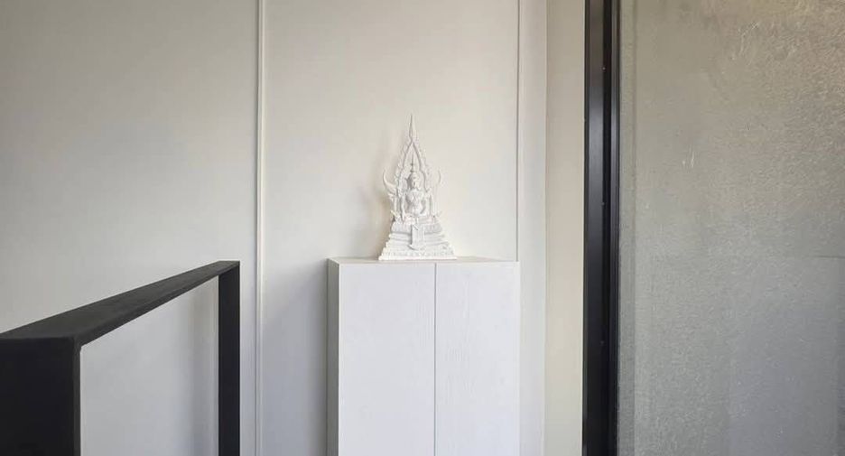 For sale 3 bedrooms house in Huai Khwang, Bangkok