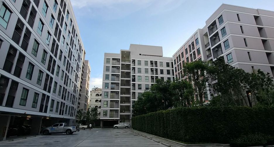 For sale studio condo in Phra Khanong, Bangkok