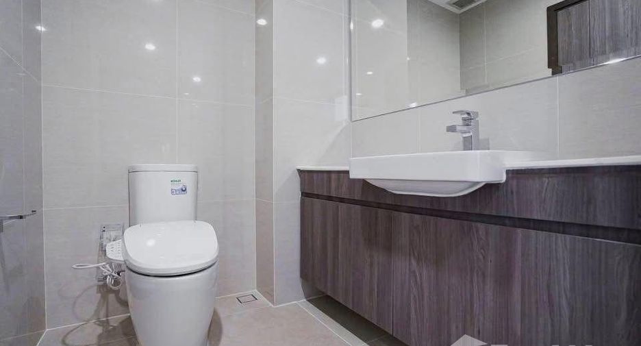 Condo en alquiler de 2 habitaciones en Bang Na, Bangkok