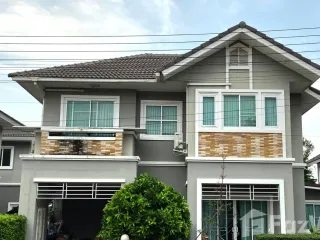 For rent 4 bedrooms house in San Sai, Chiang Mai