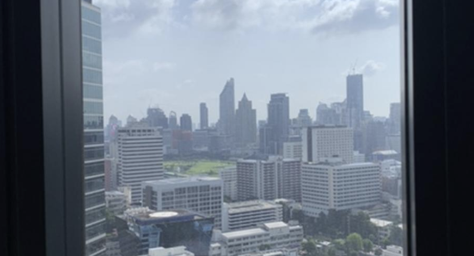 Wohnung zur Miete mit 1 Zimmer in Bang Rak, Bangkok