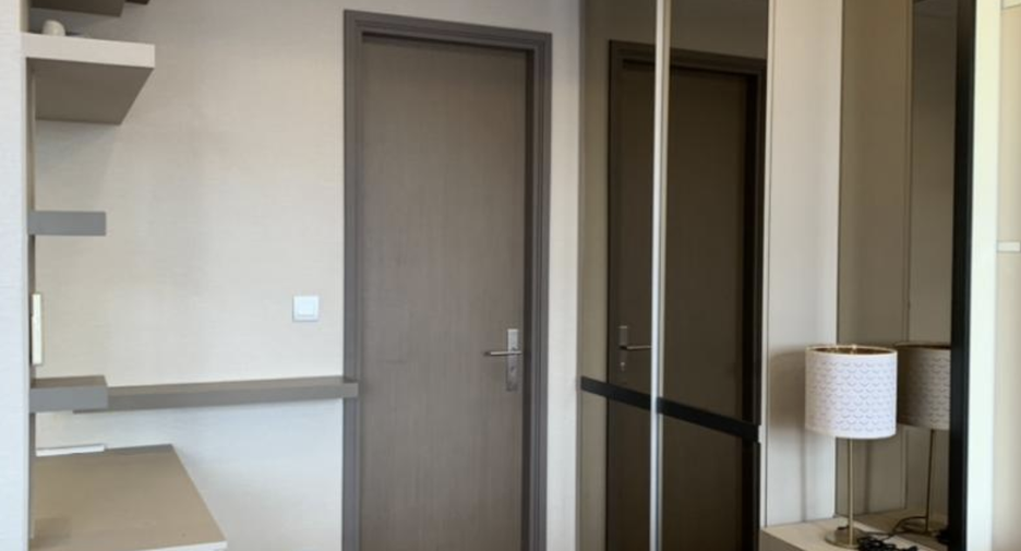Wohnung zur Miete mit 1 Zimmer in Bang Rak, Bangkok