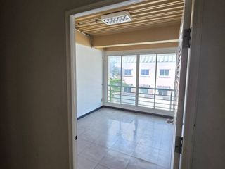 Продажа 5 спальни таунхаус в Khlong Luang, Патумтани