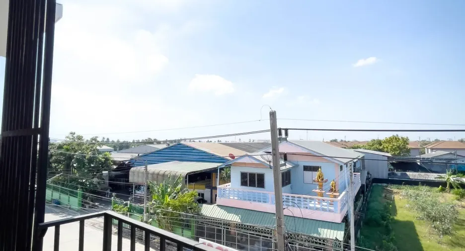 出售 2 卧室 独立屋 在 Sam Phran, Nakhon Pathom