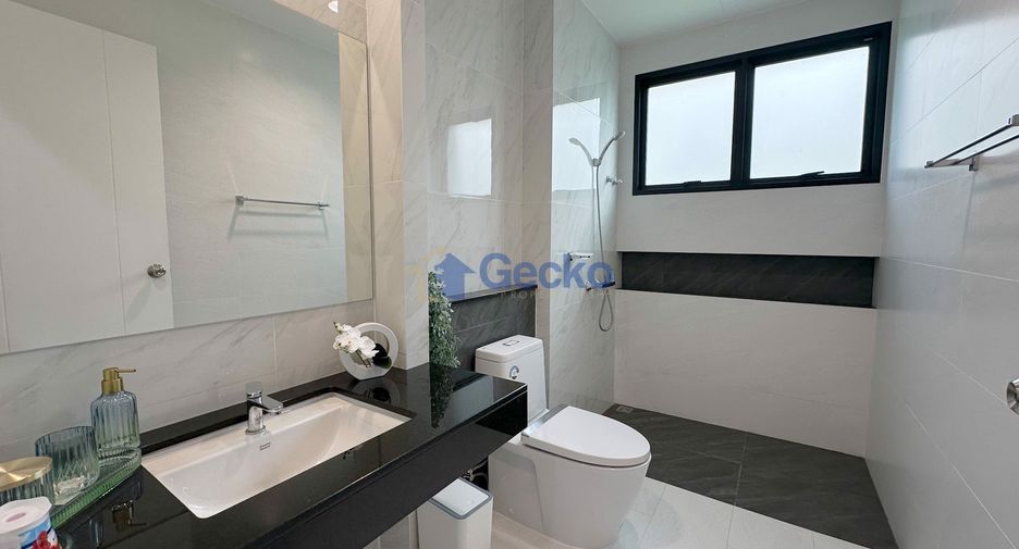Casa en venta de 4 habitaciones en Sattahip, Chonburi