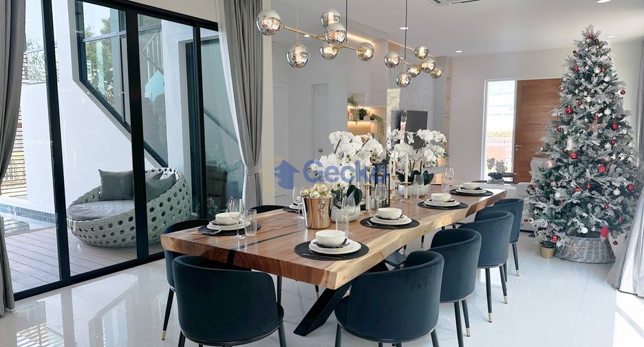 Casa en venta de 4 habitaciones en Sattahip, Chonburi