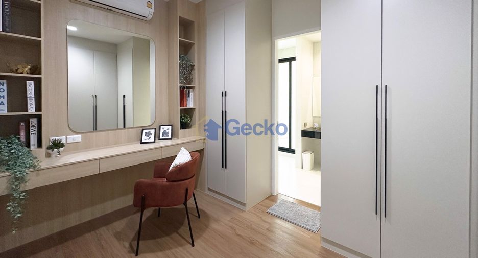 Casa en venta de 4 habitaciones en Sattahip, Chonburi
