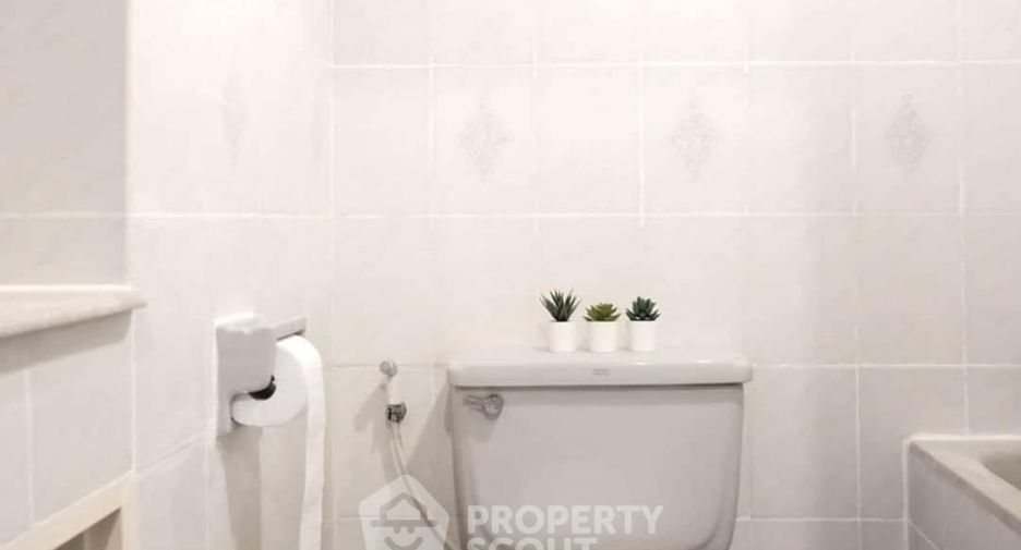 For rent 2 bedrooms condo in Suan Luang, Bangkok