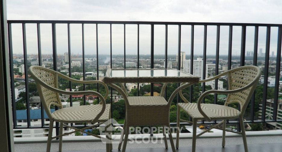 For rent そして for sale 3 ベッドルーム condo in Khlong Toei, Bangkok