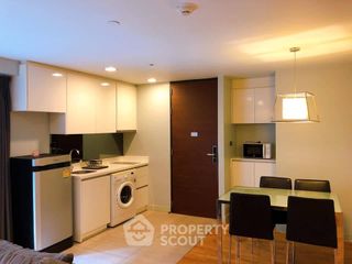 For rent 2 bedrooms condo in Bang Rak, Bangkok
