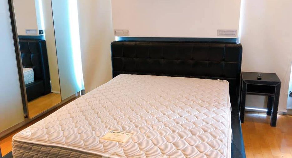 Condo en alquiler de 2 habitaciones en Bang Rak, Bangkok