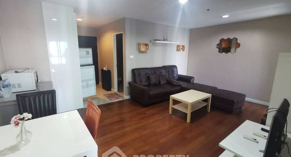 For sale 1 bed condo in Huai Khwang, Bangkok