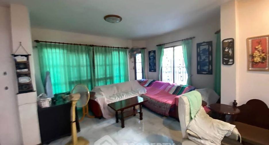 For rent そして for sale 4 ベッドルーム house in Si Racha, Chonburi