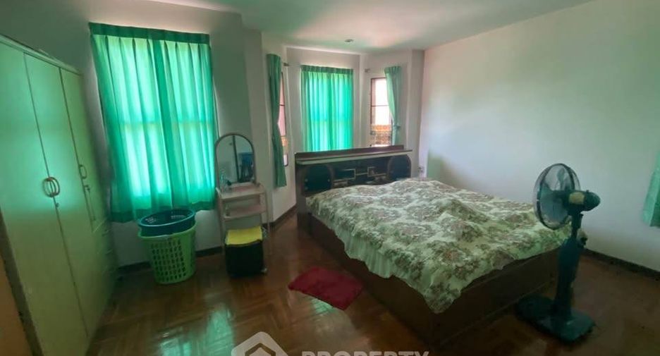 For rent そして for sale 4 ベッドルーム house in Si Racha, Chonburi
