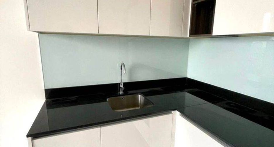 À vendre 1 chambre condo à Huai Khwang, Bangkok