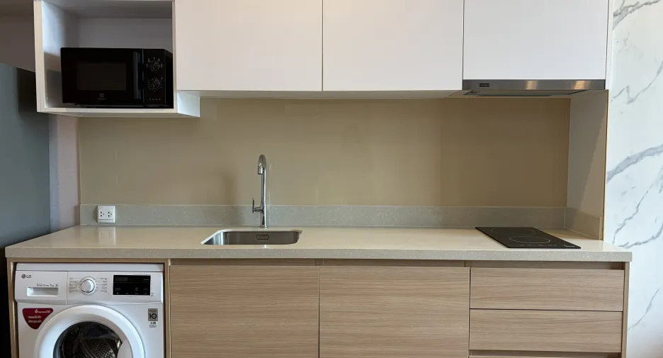 For rent 1 bed condo in Watthana, Bangkok