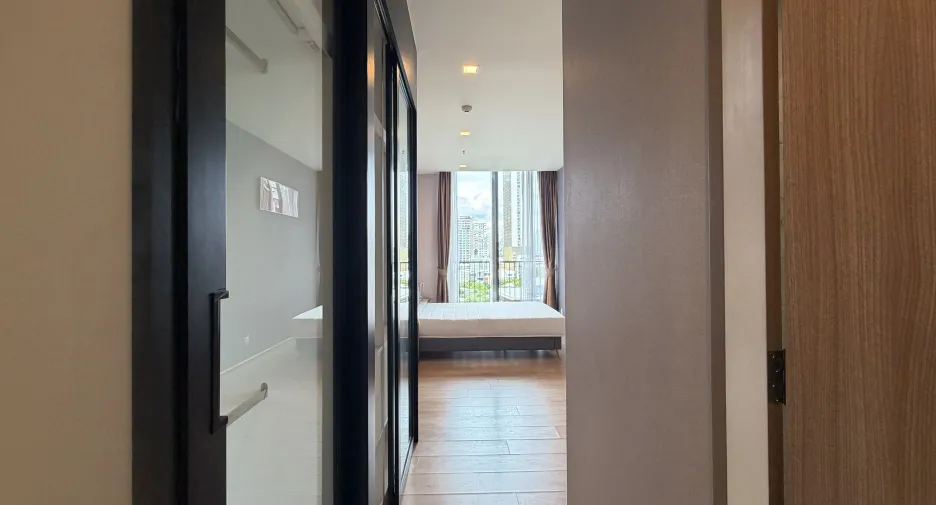 For rent 1 bed condo in Watthana, Bangkok