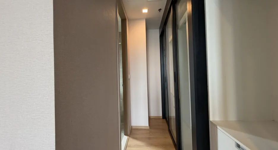 For rent 1 bed condo in Watthana, Bangkok