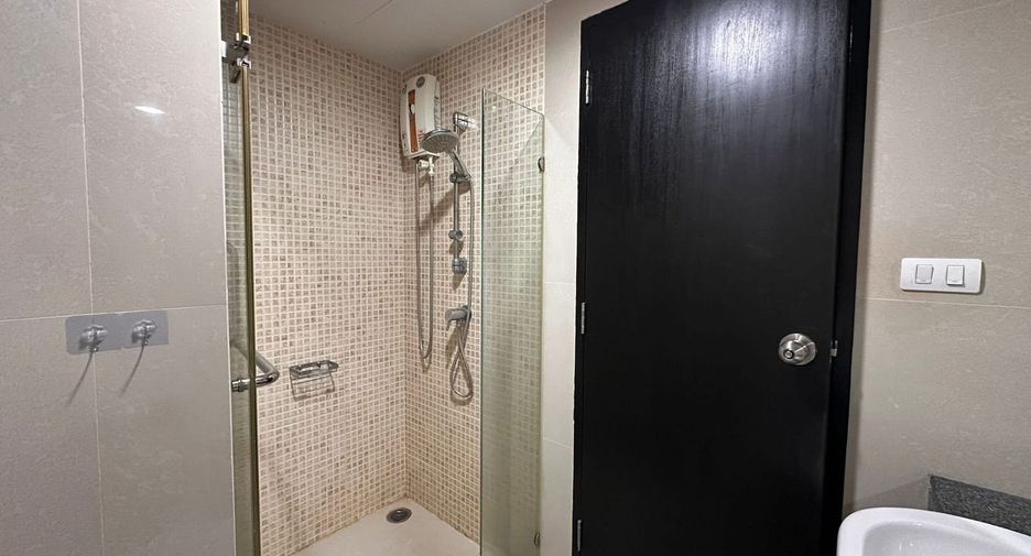 Wohnung zum Kauf mit 3 Zimmer in Din Daeng, Bangkok