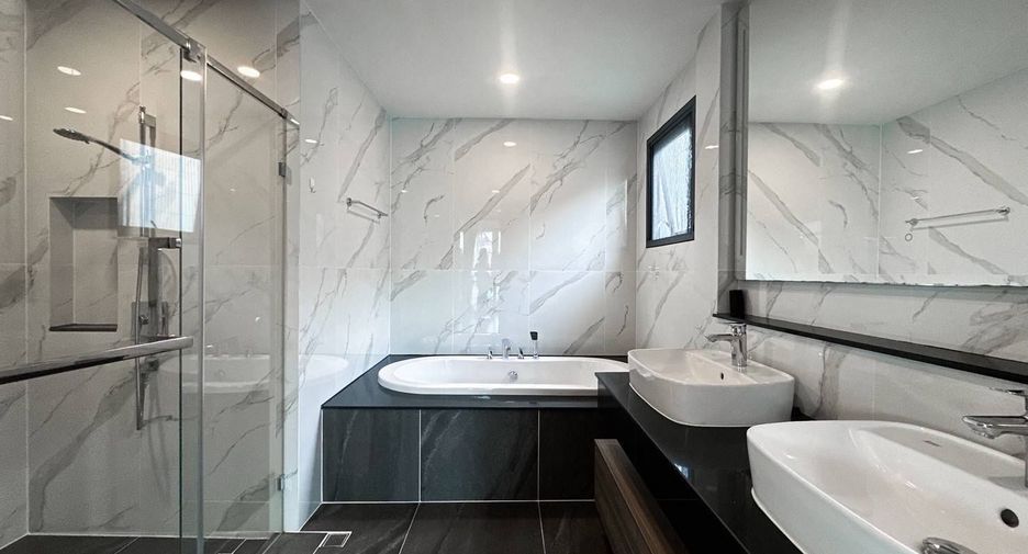 For rent そして for sale 4 ベッドルーム house in Bang Phli, Samut Prakan
