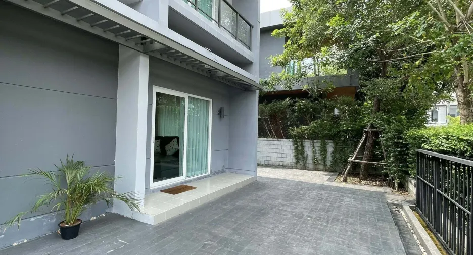 For rent 4 bedrooms house in Prawet, Bangkok