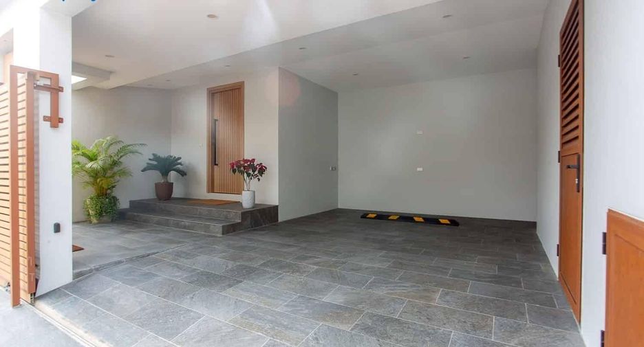 For sale 3 ベッドルーム villa in Hua Hin, Prachuap Khiri Khan