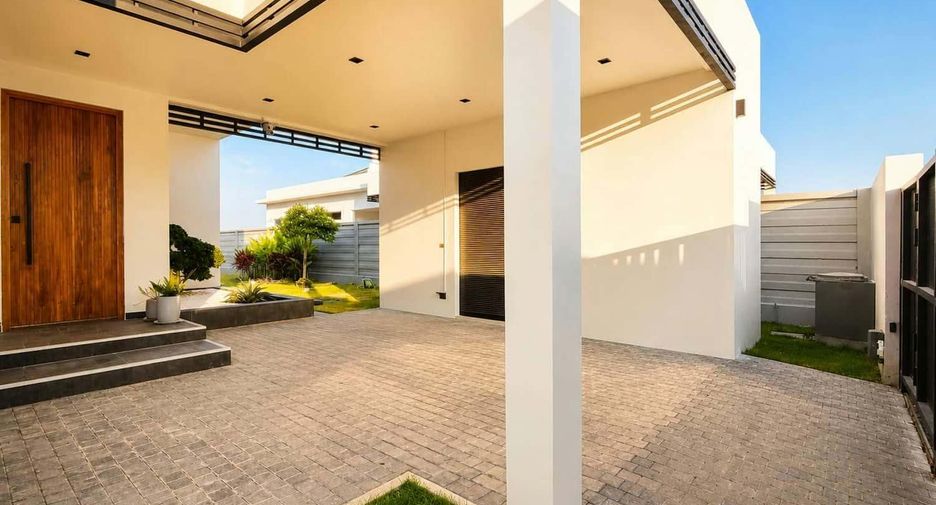 For sale 3 ベッドルーム villa in Hua Hin, Prachuap Khiri Khan