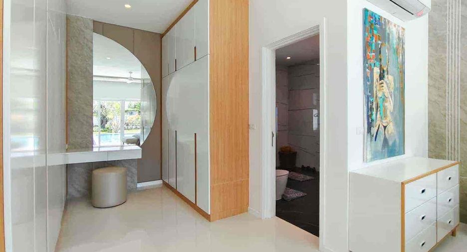 For sale 3 ベッドルーム villa in Hua Hin, Prachuap Khiri Khan