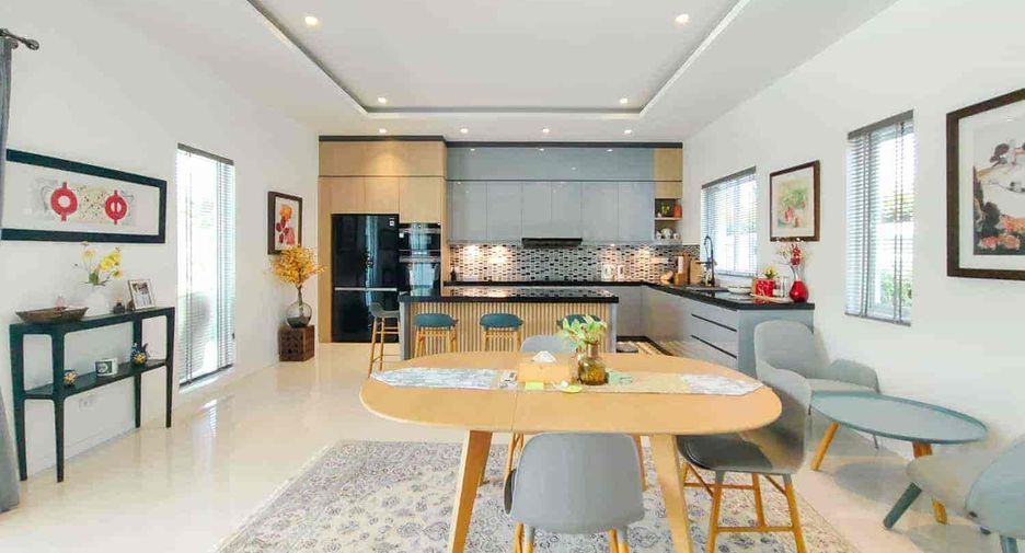 For sale 3 ベッドルーム villa in Hua Hin, Prachuap Khiri Khan