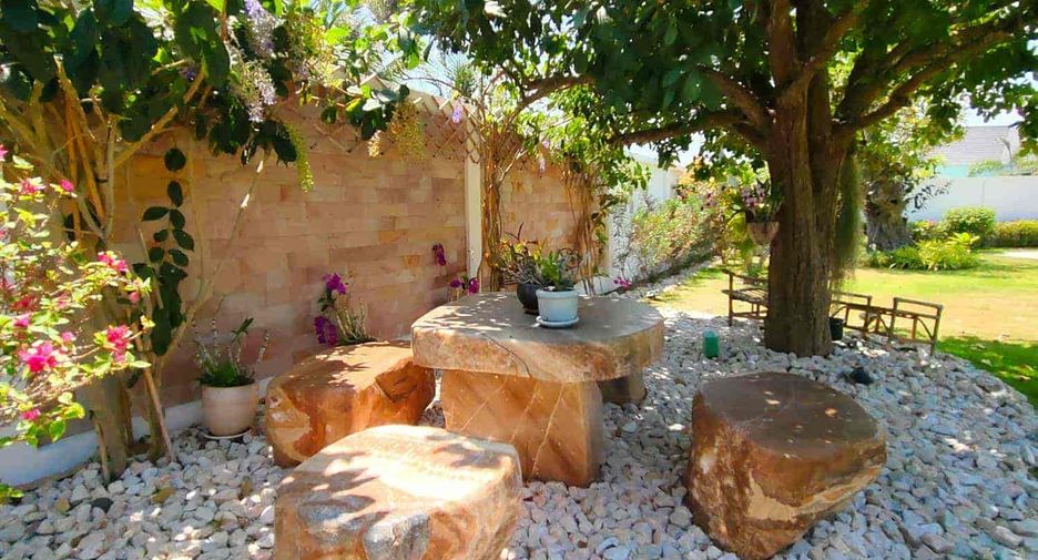 For sale 3 ベッドルーム villa in Hua Hin, Prachuap Khiri Khan