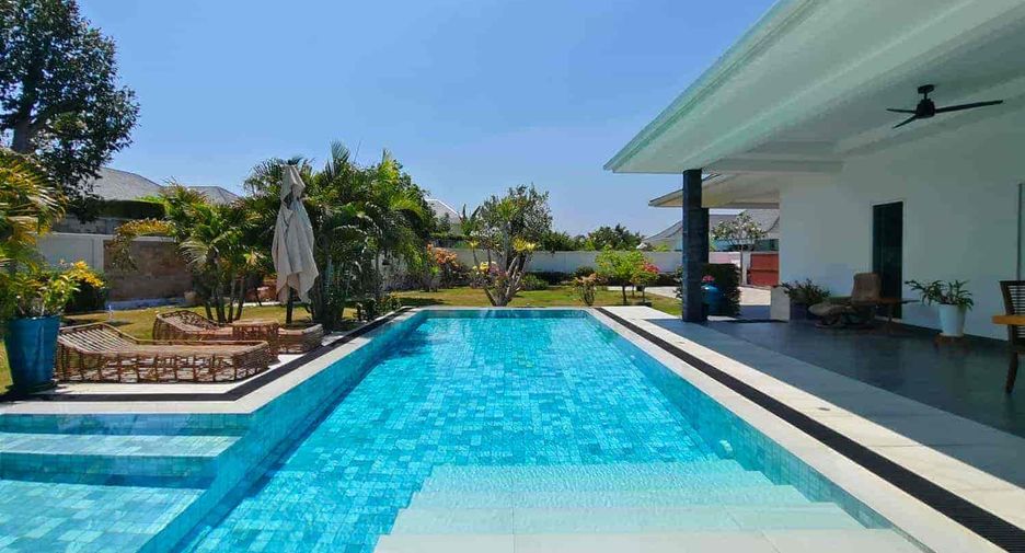 For sale 3 ベッドルーム villa in Hua Hin, Prachuap Khiri Khan