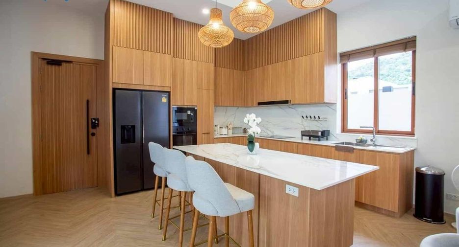 For sale 4 ベッドルーム villa in Hua Hin, Prachuap Khiri Khan