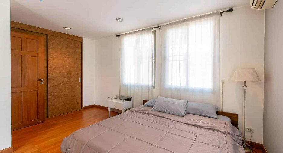 For sale 2 ベッドルーム townhouse in Cha Am, Phetchaburi