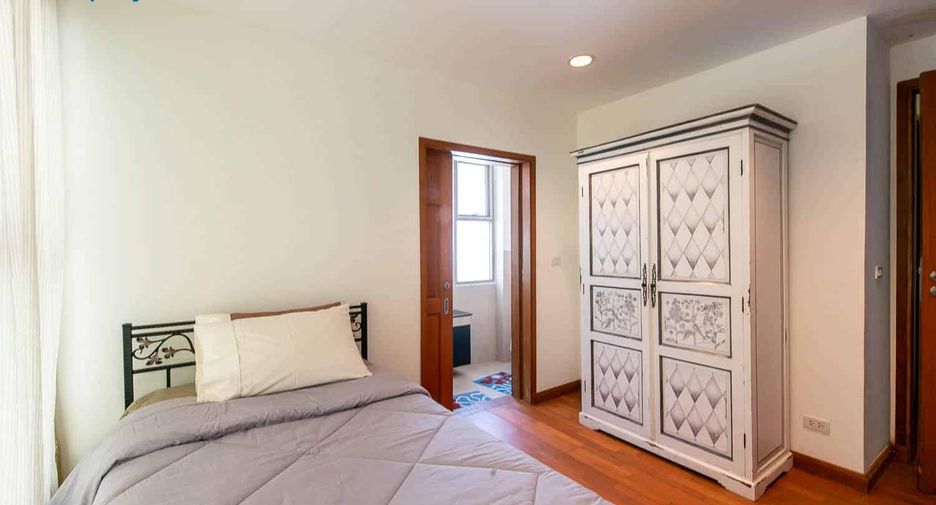 For sale 2 ベッドルーム townhouse in Cha Am, Phetchaburi