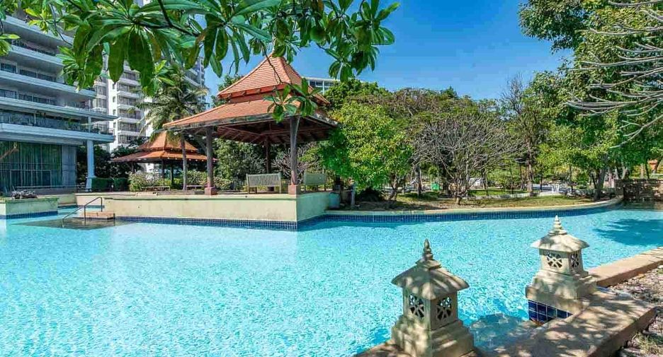 For sale 2 ベッドルーム townhouse in Cha Am, Phetchaburi