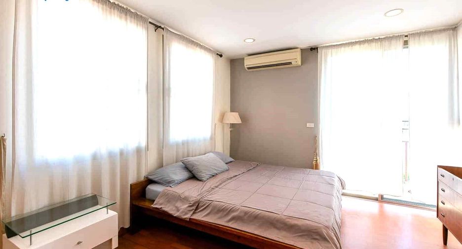 For sale 2 ベッドルーム townhouse in Cha Am, Phetchaburi