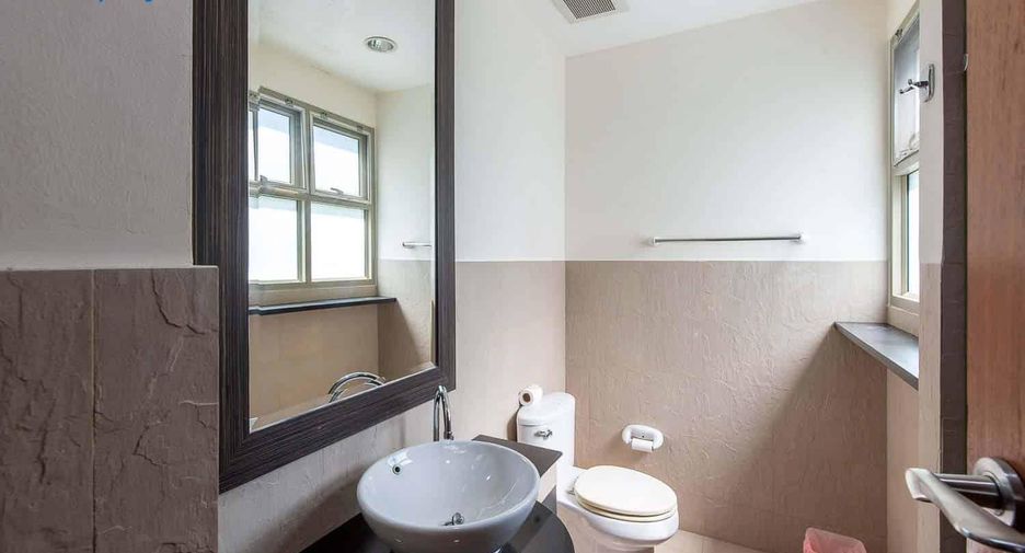 For sale 2 ベッドルーム townhouse in Cha Am, Phetchaburi