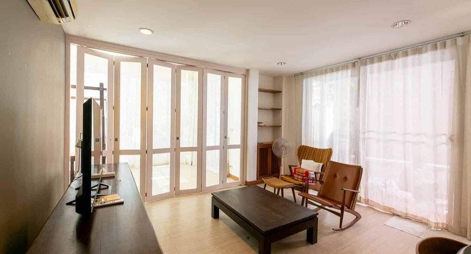 For sale 2 ベッドルーム townhouse in Cha Am, Phetchaburi