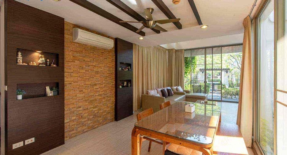 For sale 3 ベッドルーム townhouse in Cha Am, Phetchaburi