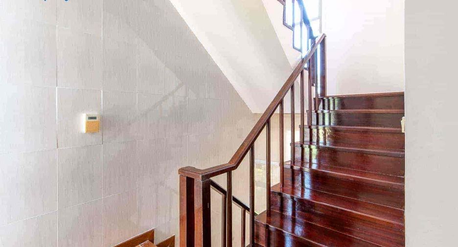 For sale 3 ベッドルーム townhouse in Cha Am, Phetchaburi