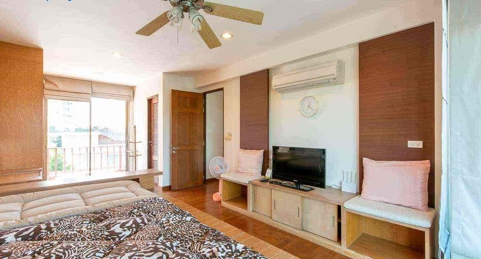 For sale 3 ベッドルーム townhouse in Cha Am, Phetchaburi