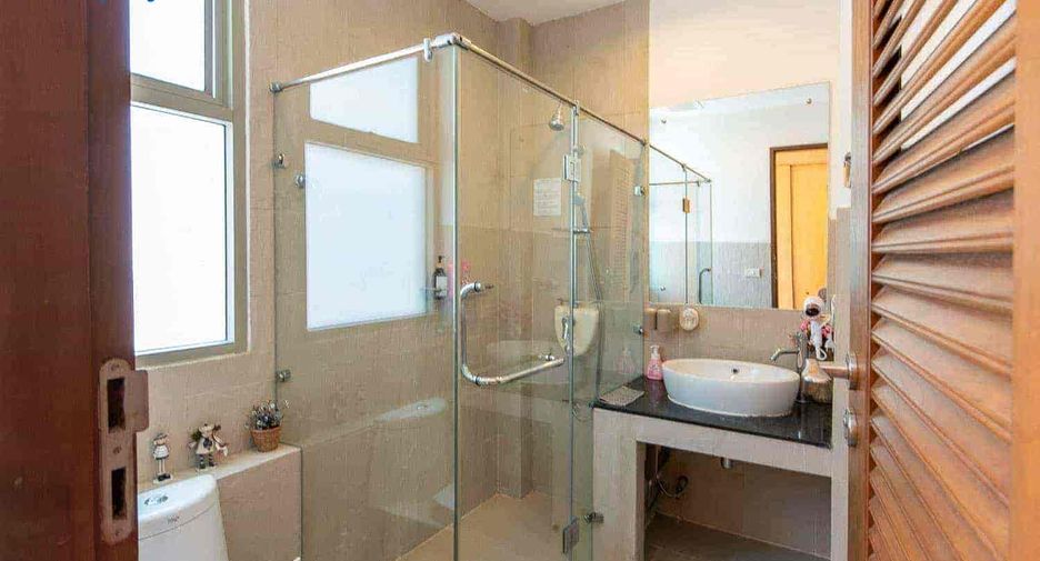 For sale 3 ベッドルーム townhouse in Cha Am, Phetchaburi