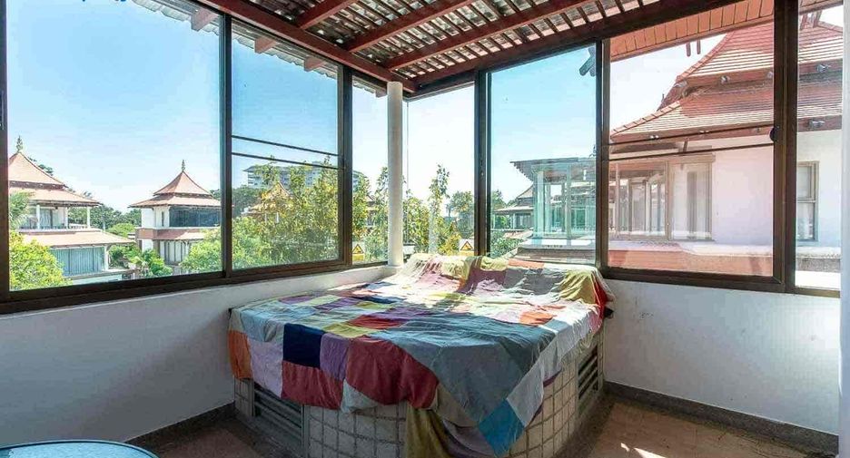 For sale 3 ベッドルーム townhouse in Cha Am, Phetchaburi