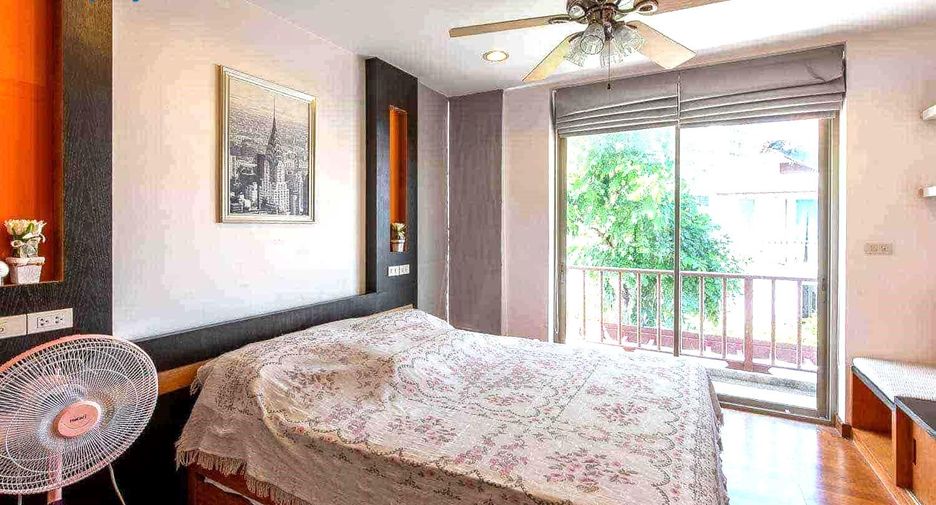 For sale 3 ベッドルーム townhouse in Cha Am, Phetchaburi