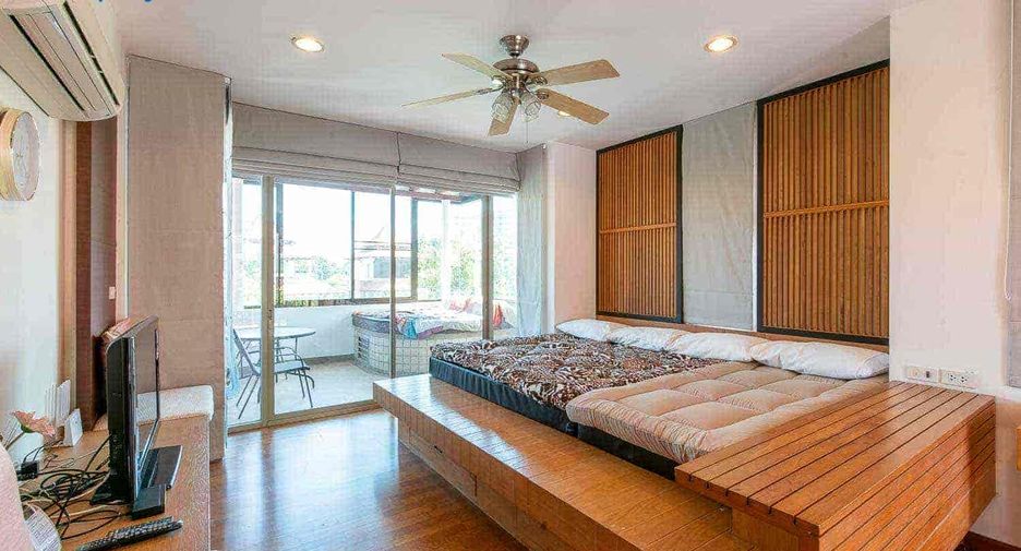 For sale 3 ベッドルーム townhouse in Cha Am, Phetchaburi