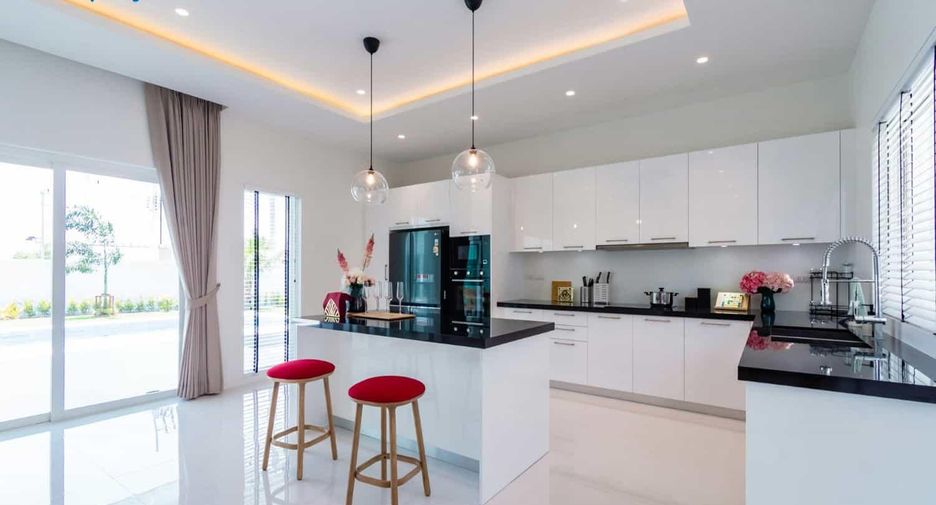 For sale 3 ベッドルーム villa in Hua Hin, Prachuap Khiri Khan